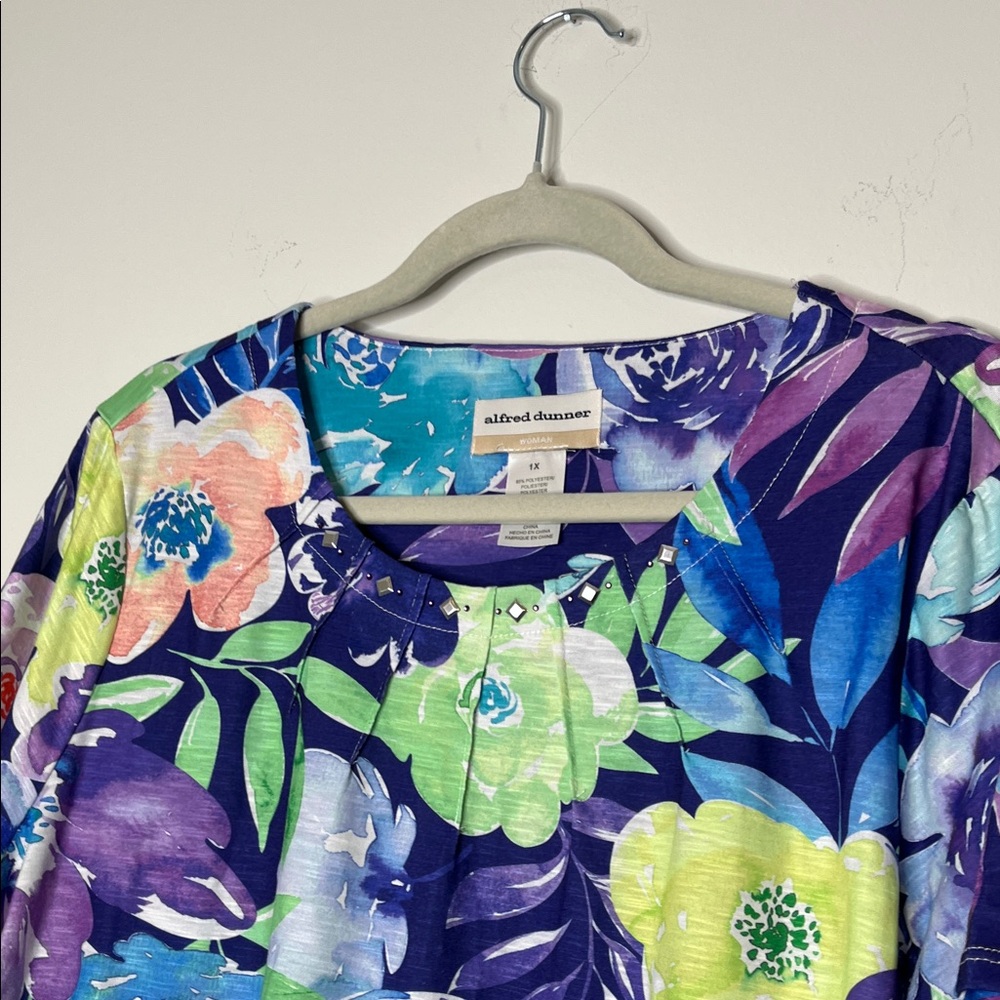 Alfred Dunner Multicolor Floral Short Sleeve Tee - Picture 5 of 8